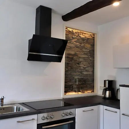 Zur Post לינה וארוחת בוקר