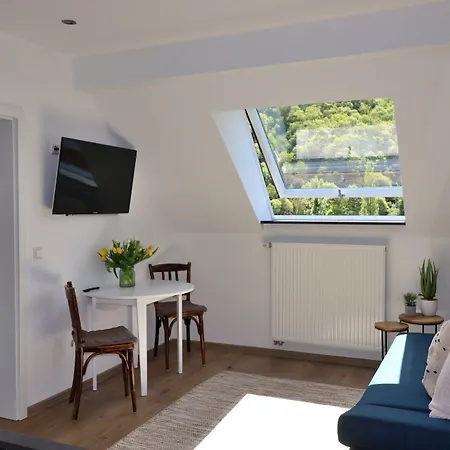 לינה וארוחת בוקר Zur Post